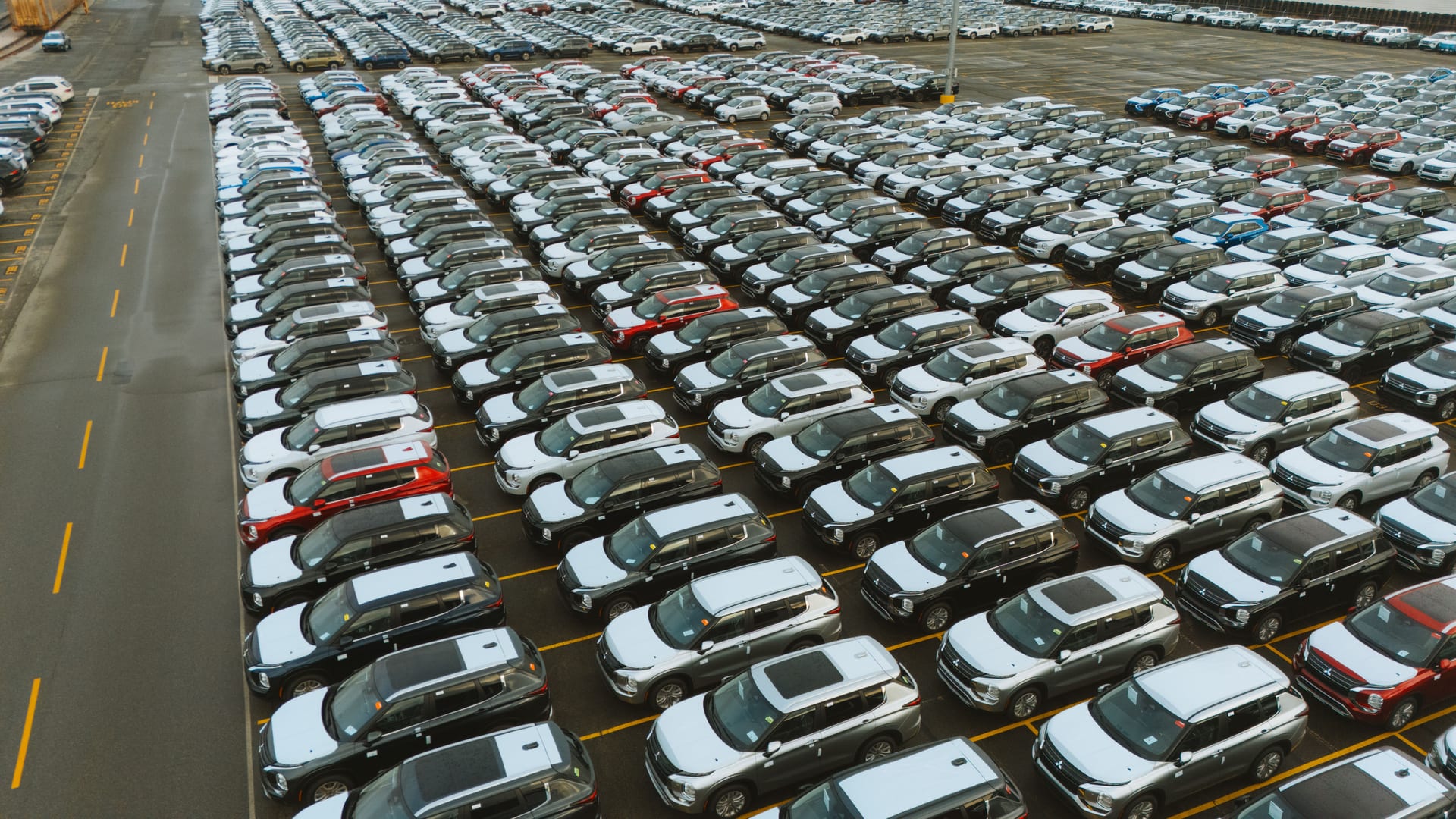 Parking flotowy — rozliczenia i raporty dla firm 77 CARS